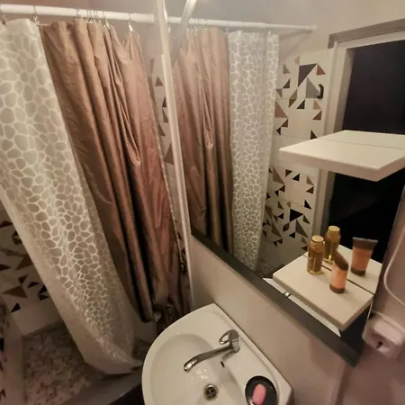 Hostel Alejas Kambari