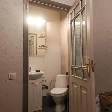 Alejas Kambari Hostel Myza Bene