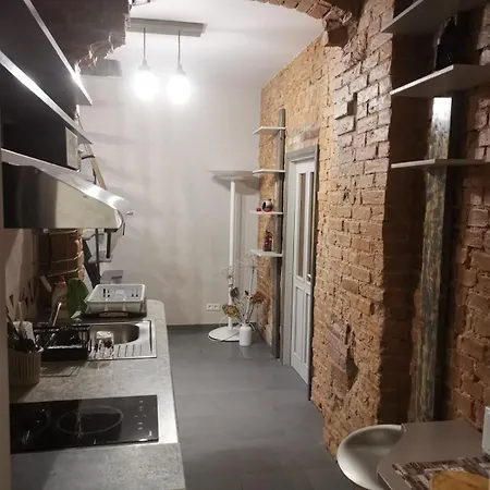 Alejas Kambari Hostel *